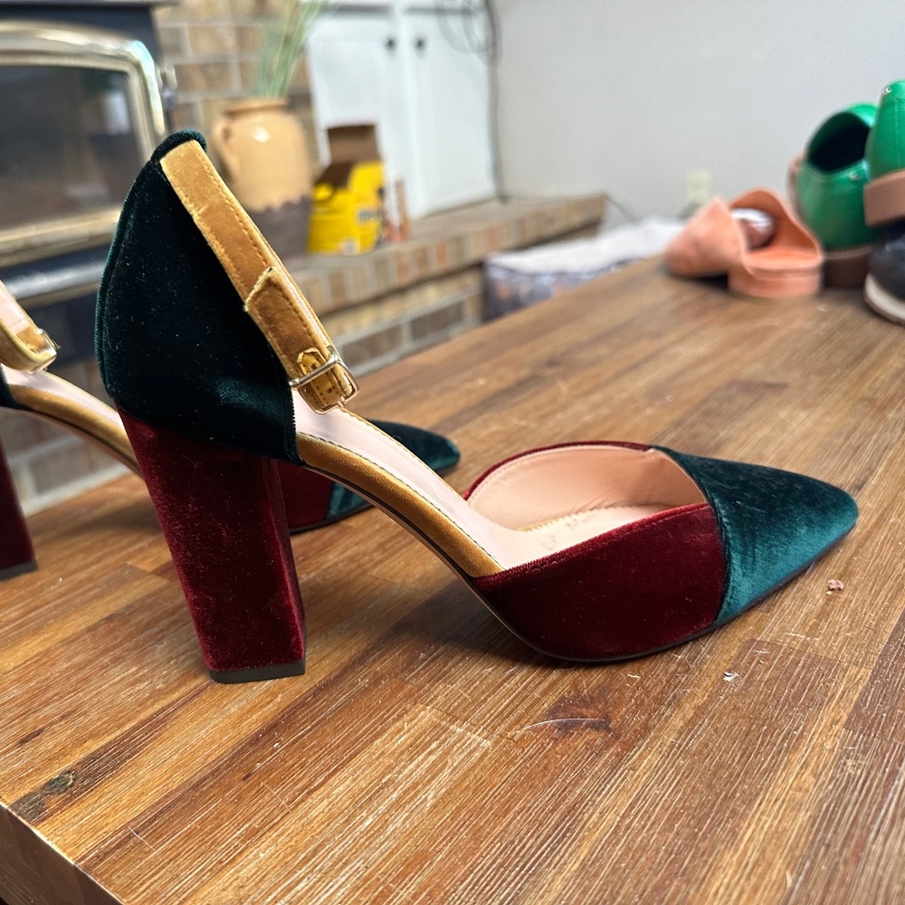J. Crew Pointed-toe pumps in colorblock velvet W 7.5